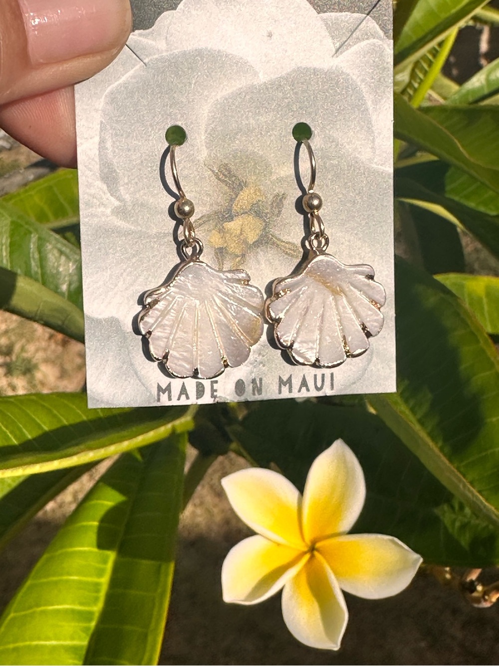 Handmade 24k Electroplating Mother of Pearl Sea Shell Earrings